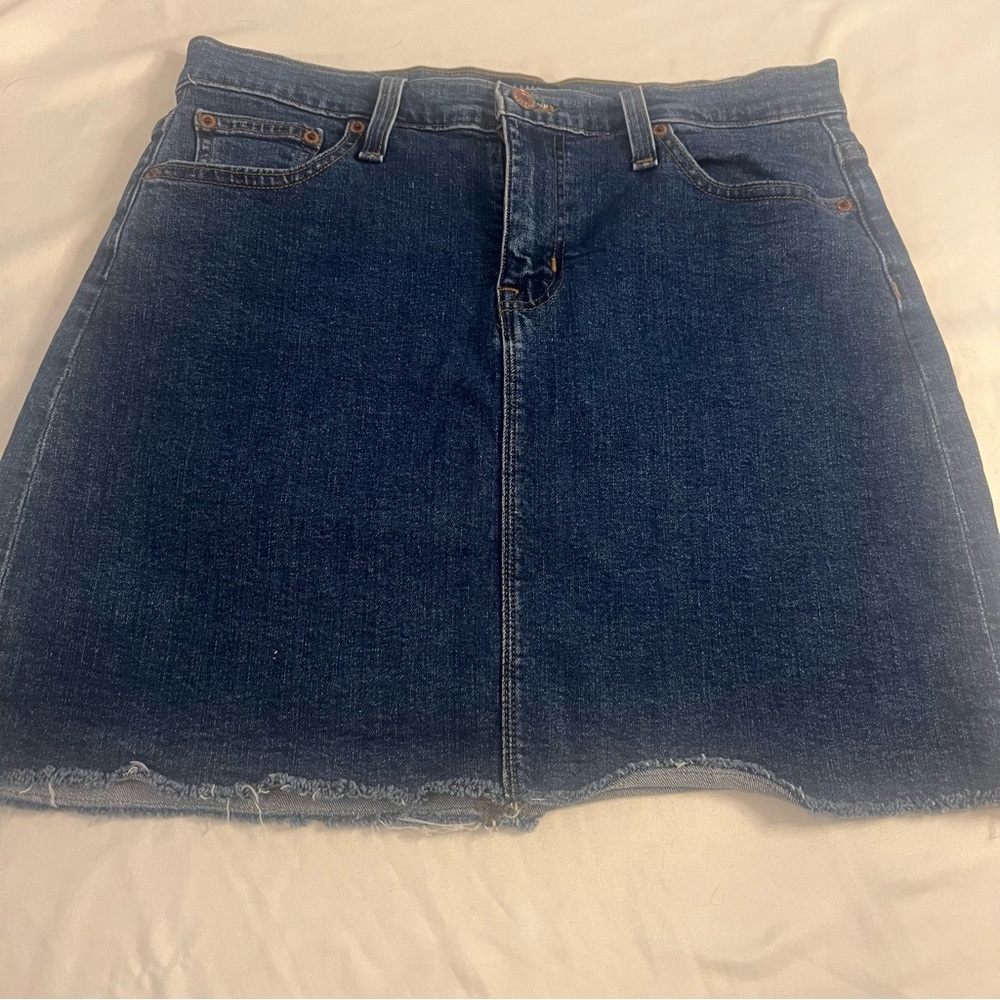 J.Crew Mercantile Women’s Size 4 Denim Mini Skirt Raw Hem Blue Jean Skirt